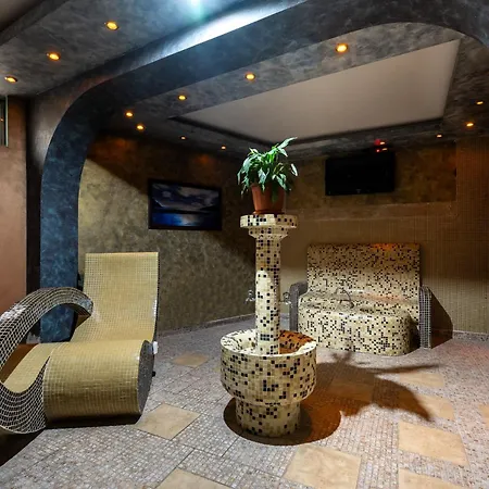 Spa Hotel Holiday Szálloda 4*